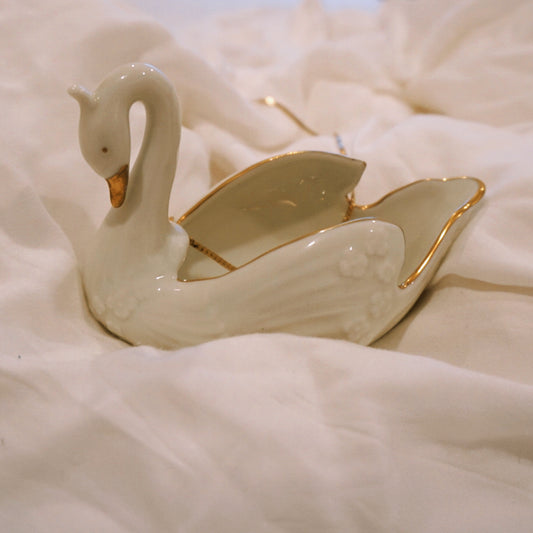 Vintage Swan Jewelry Holder