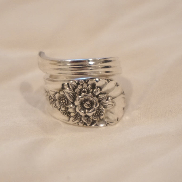 Floral Spiral Spoon Ring